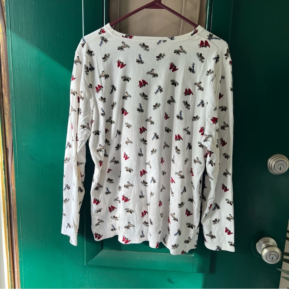Croft & Barrow long sleeve bird design